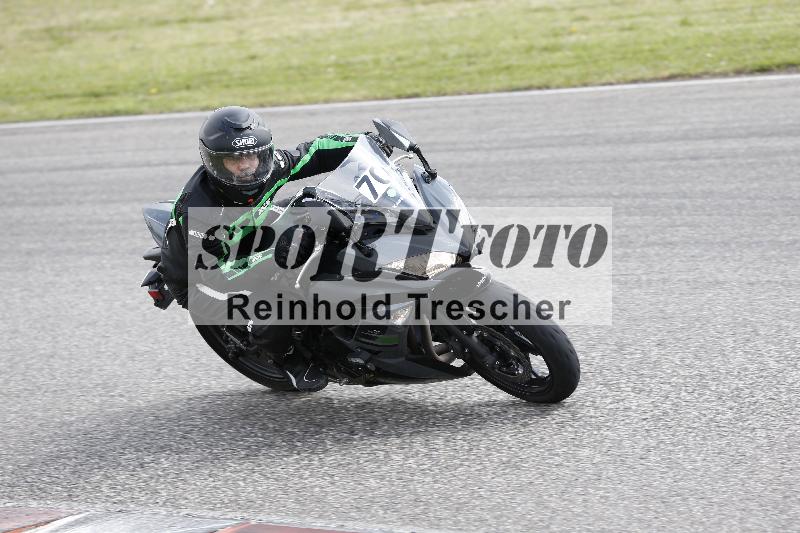 /Archiv-2025/10 23.04.2025 Cornu Master School ADR/gruen-vert/70